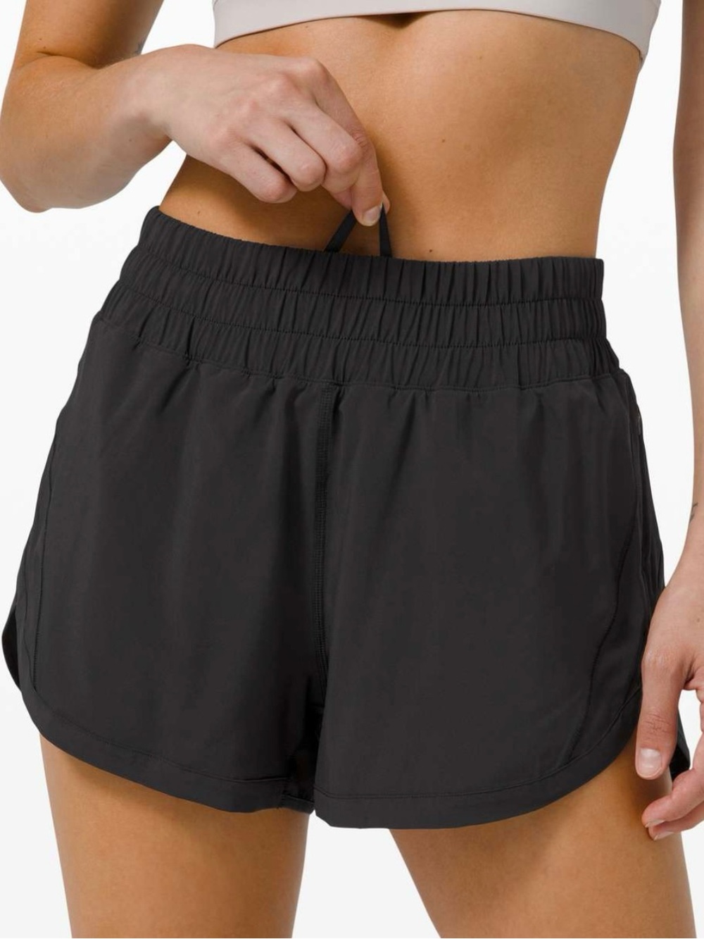 Lululemon track that high rise short 3” lined black womens 2 shorts **READ
